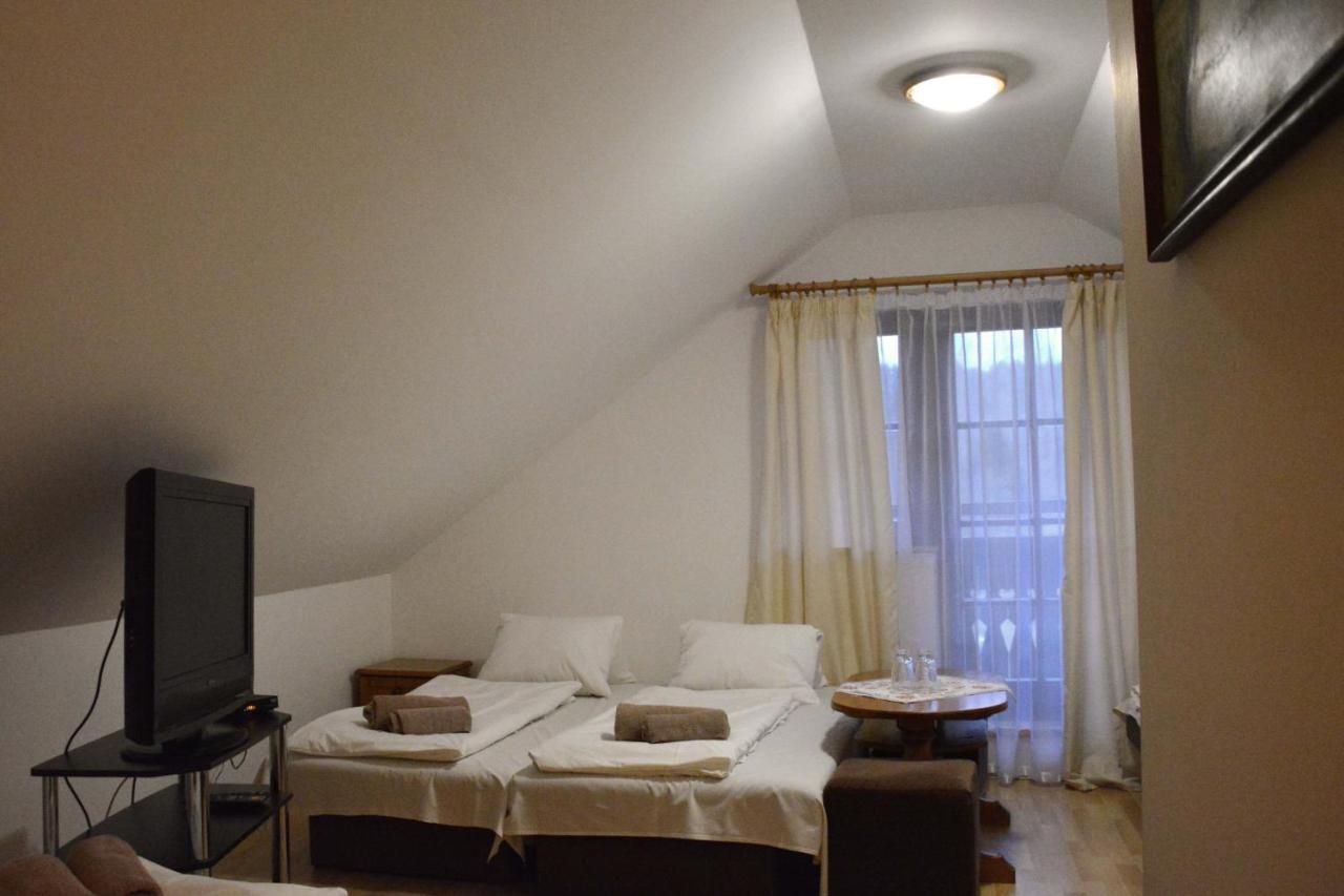 Penzion Dinda Stará ľubovňa Exteriör bild